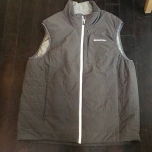 Patagonia men’s XL vest